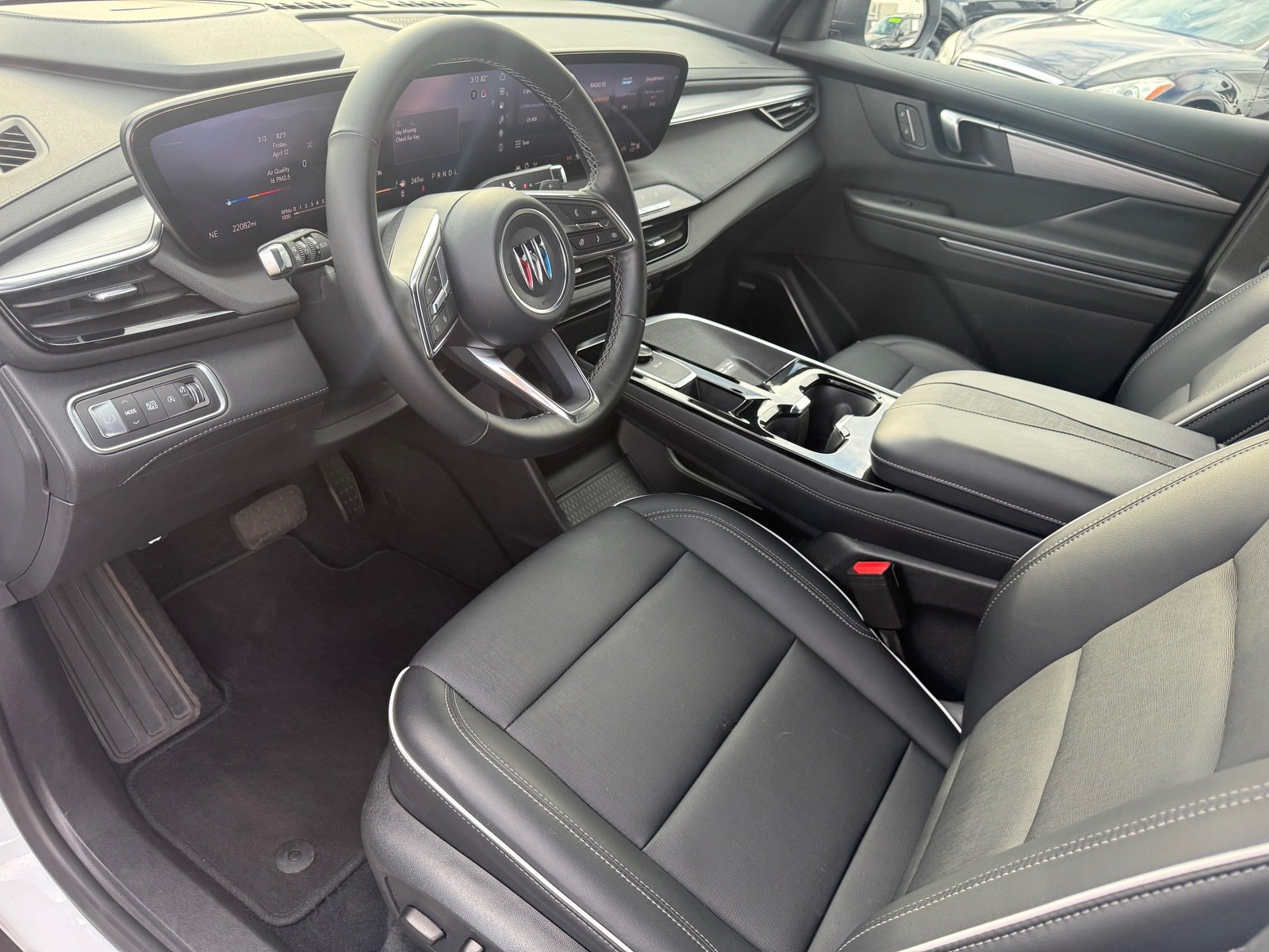 Used 2025 Buick Enclave Preferred FWD image 12