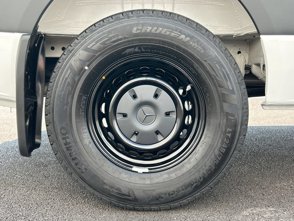 New 2026 Mercedes-Benz Sprinter 2500 image 31