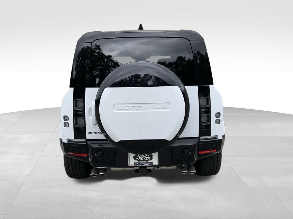 New 2025 Land Rover Defender 110 V8 image 7