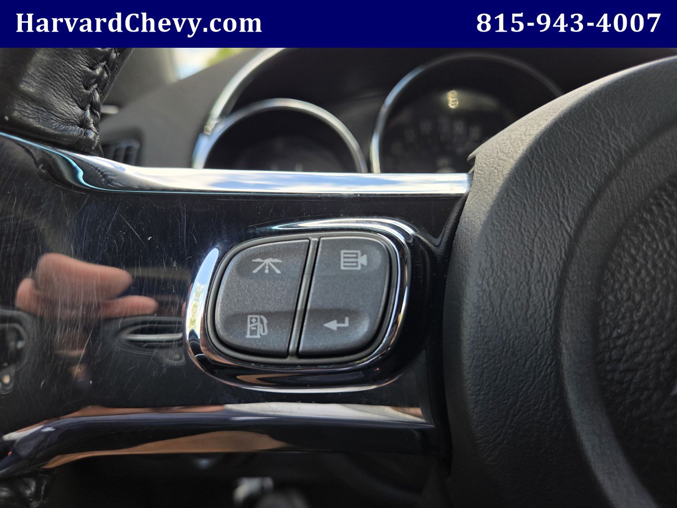Used 2006 Chevrolet SSR w/ Preferred Equipment Group RWD image 19