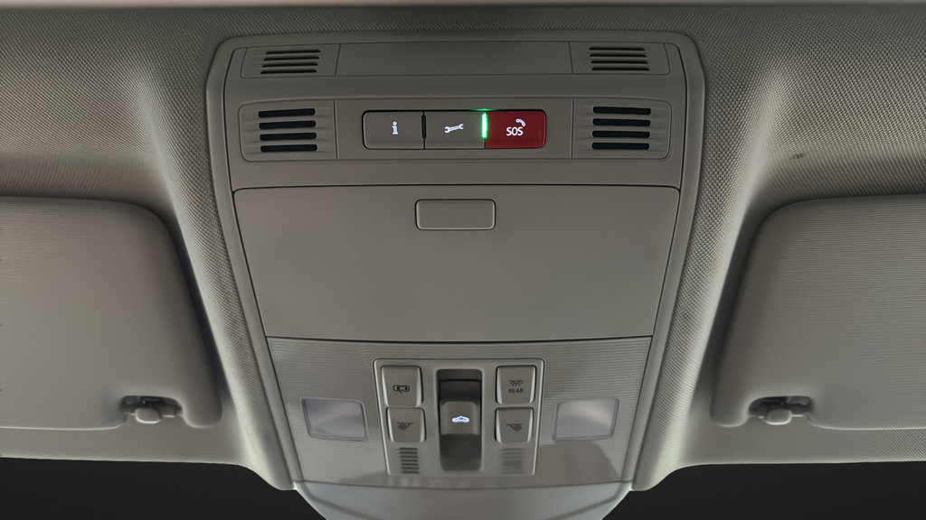 Used 2022 Volkswagen Jetta SE FWD image 31