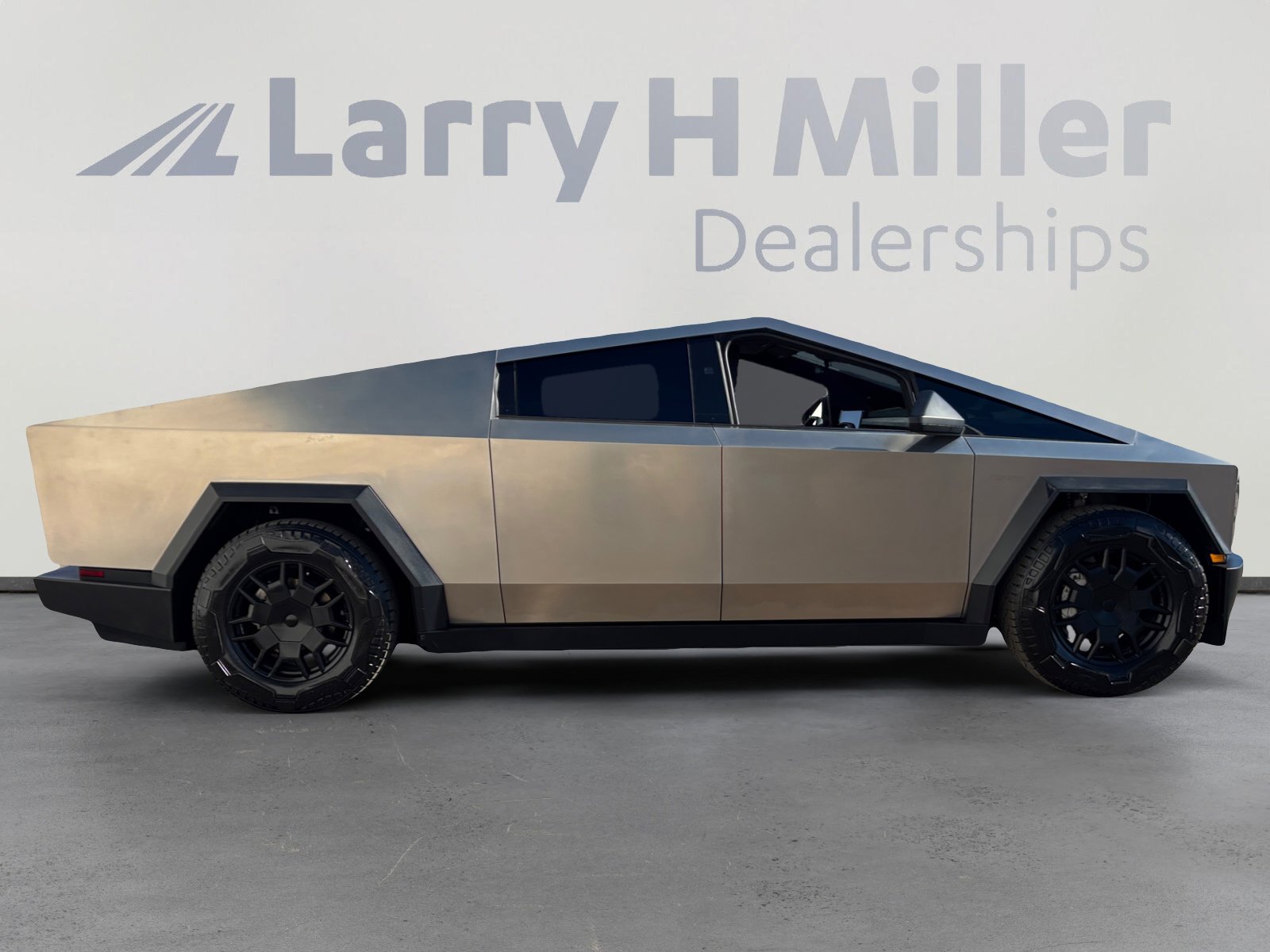 Used 2024 Tesla Cybertruck Cyberbeast image 6