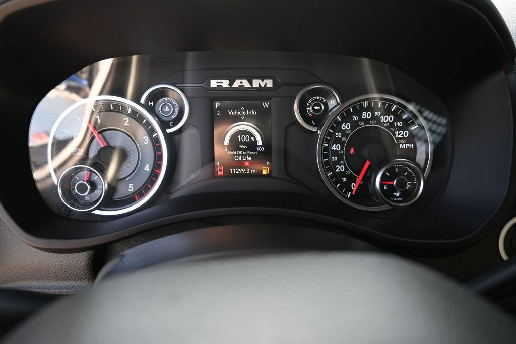 Used 2024 RAM 3500 Tradesman w/ Chrome Appearance Group AWD/4WD image 21