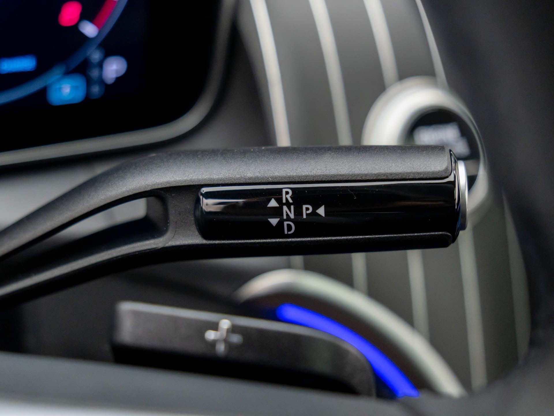 Used 2025 Mercedes-Benz GLC 300 4MATIC image 25