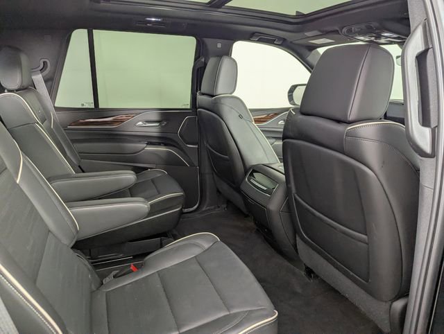 Used 2023 Cadillac Escalade Premium Luxury image 21