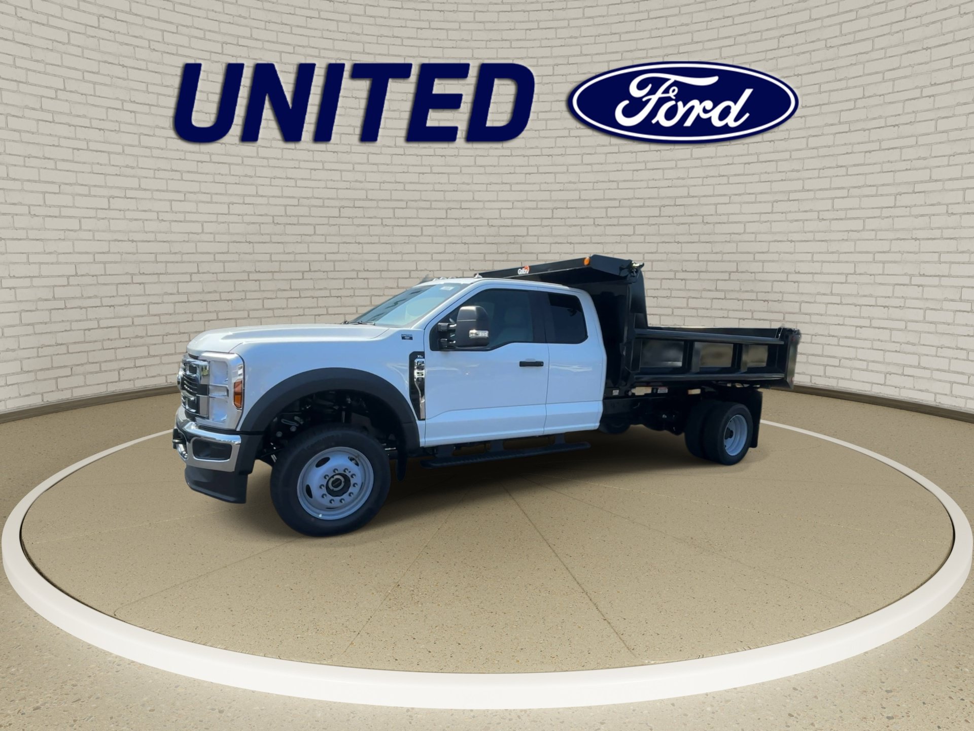 New 2026 Ford F550 4x4 Supercab Super Duty image 5