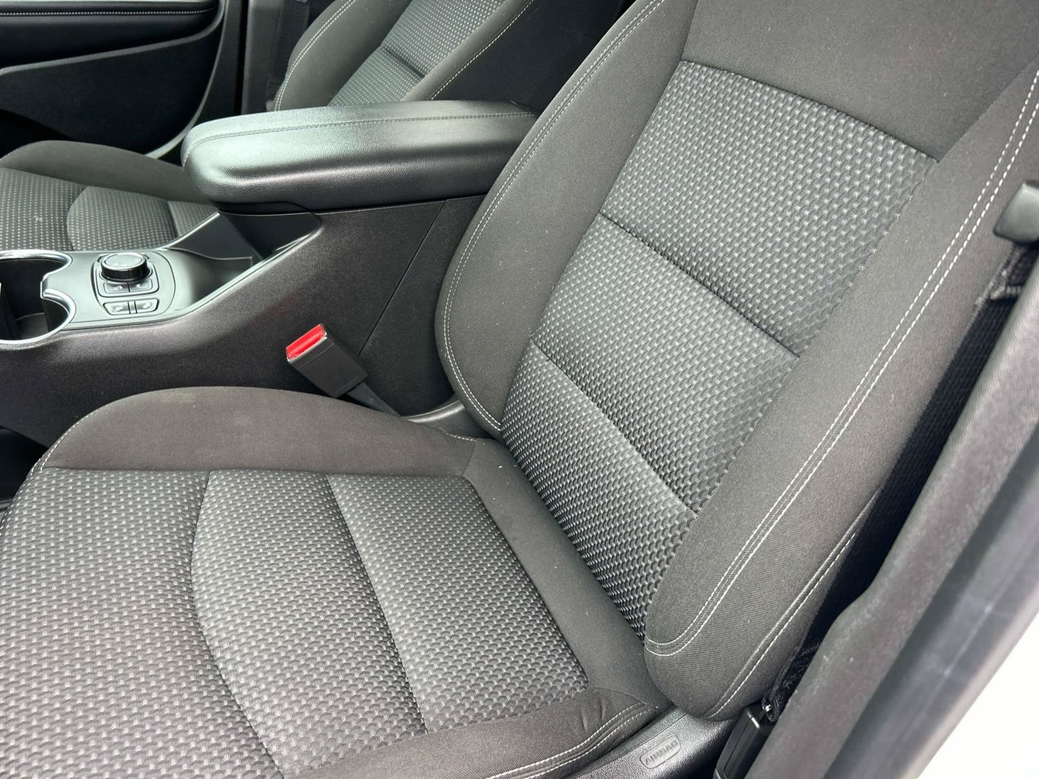 Used 2022 GMC Terrain SLE w/ Driver Convenience Package AWD/4WD image 29