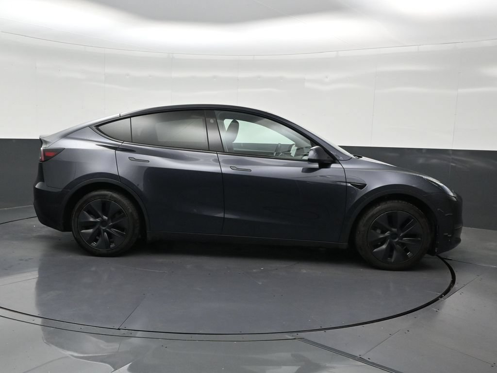 Used 2024 Tesla Model Y Long Range AWD/4WD image 6