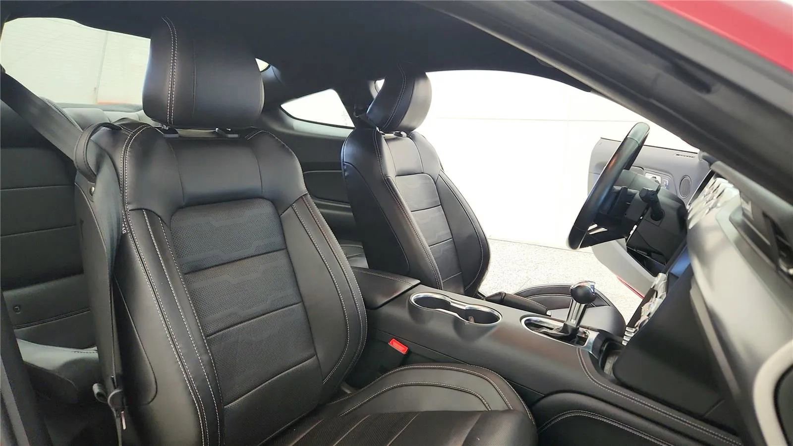 Used 2023 Ford Mustang Premium RWD image 37