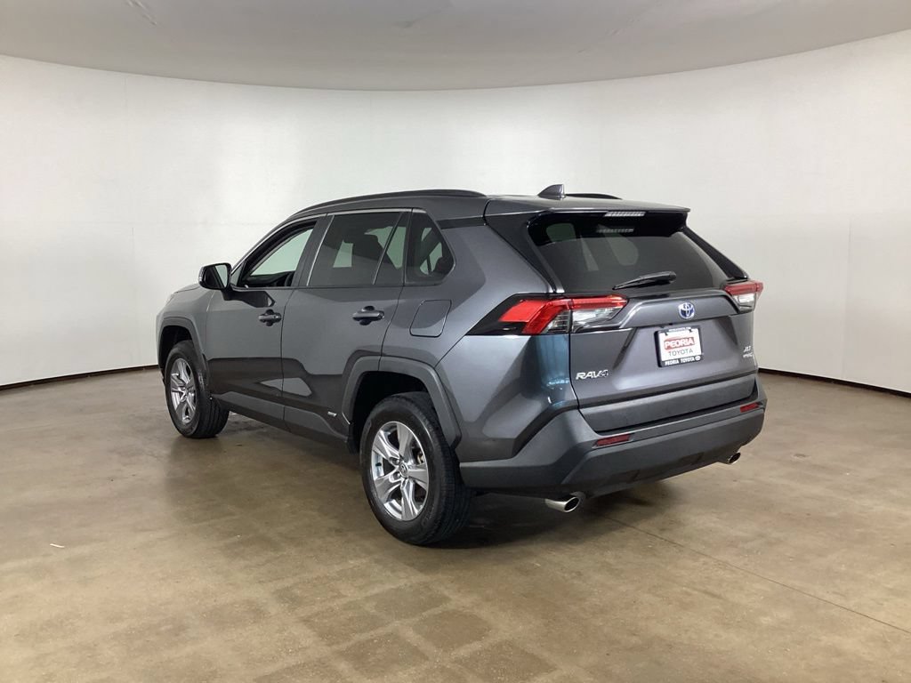 Used 2023 Toyota RAV4 XLE AWD/4WD image 7