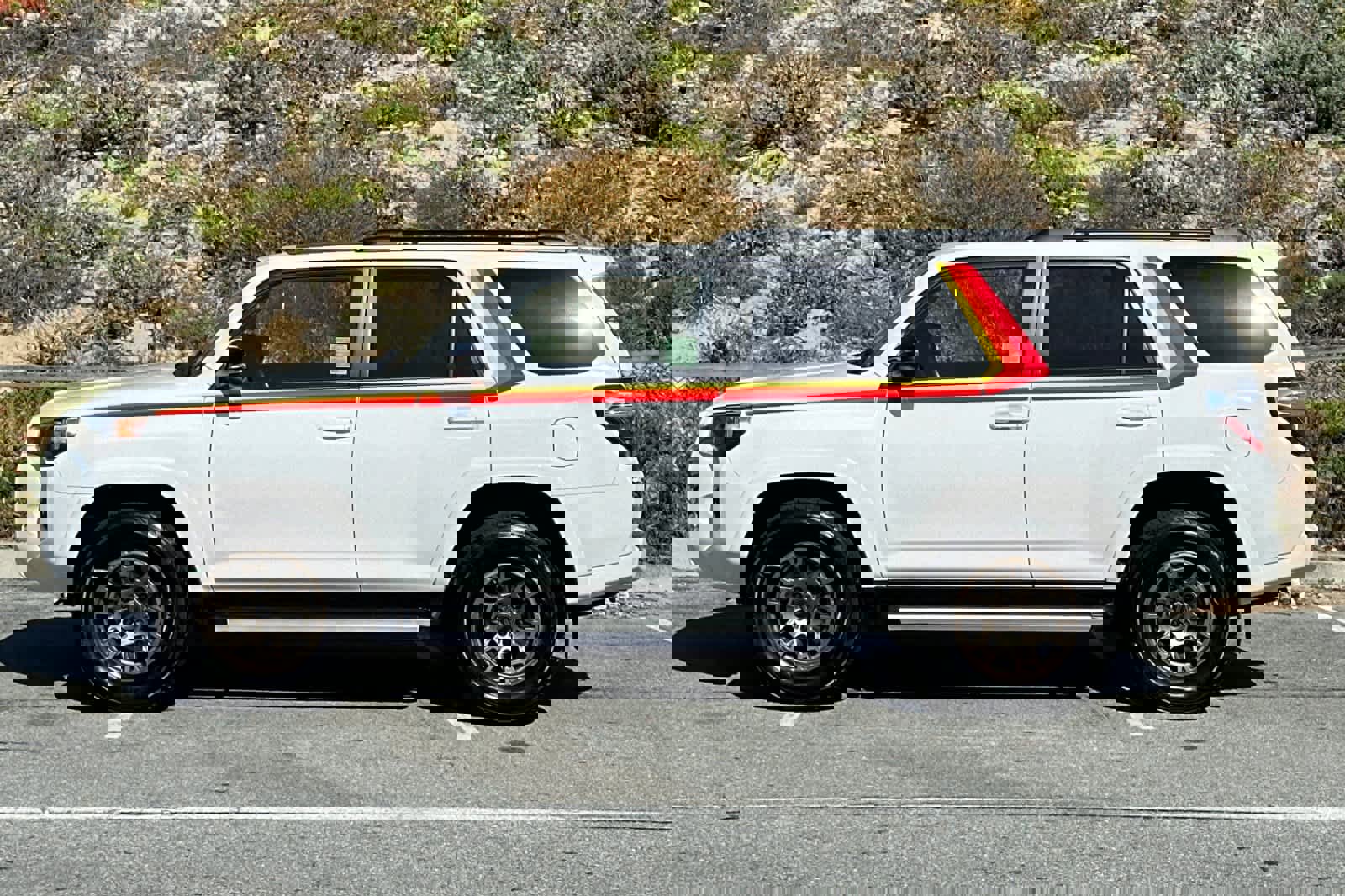 Used 2023 Toyota 4Runner 40th Anniversary SE image 9