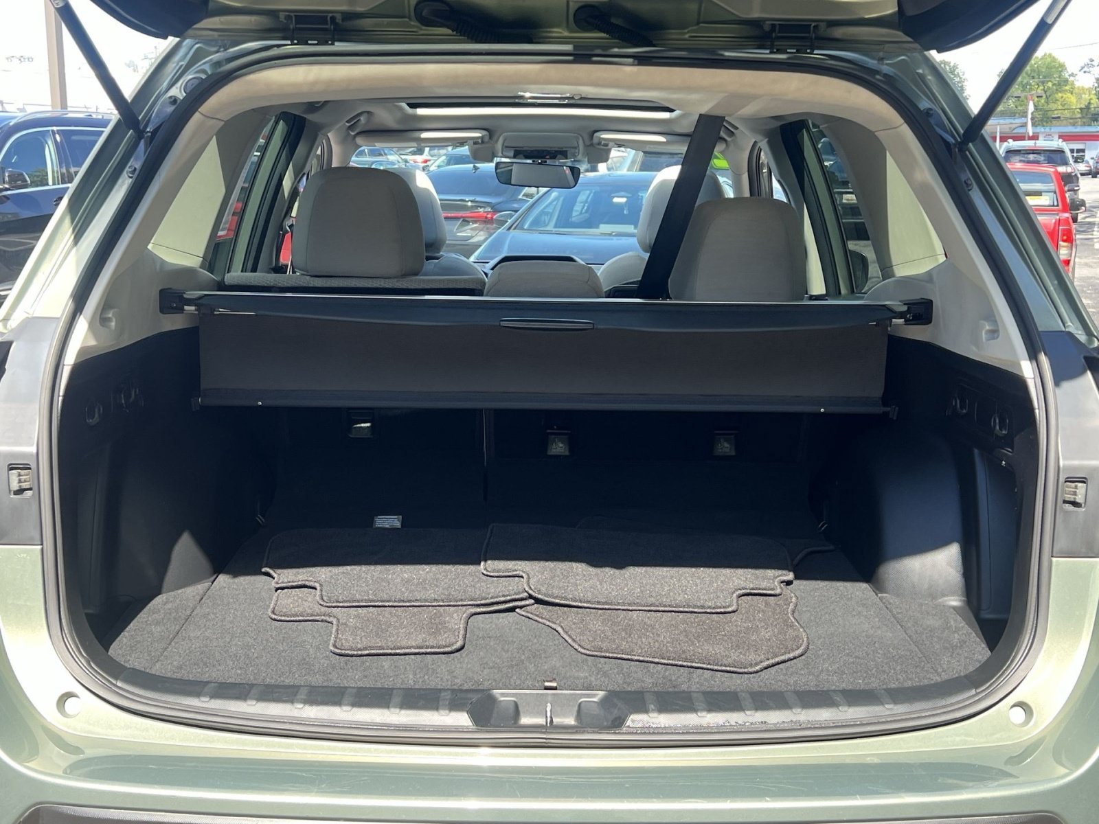 Used 2021 Subaru Forester Premium AWD/4WD image 25