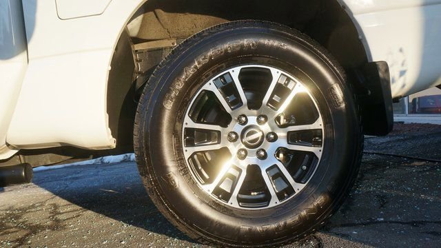 Used 2024 Nissan Titan SV w/ SV Convenience Package image 74