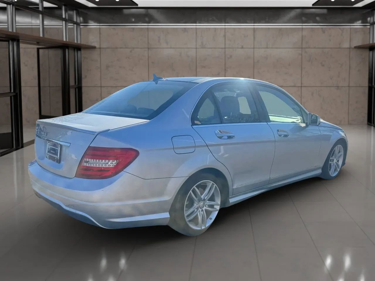 Used 2013 Mercedes-Benz C 250 Sedan image 6