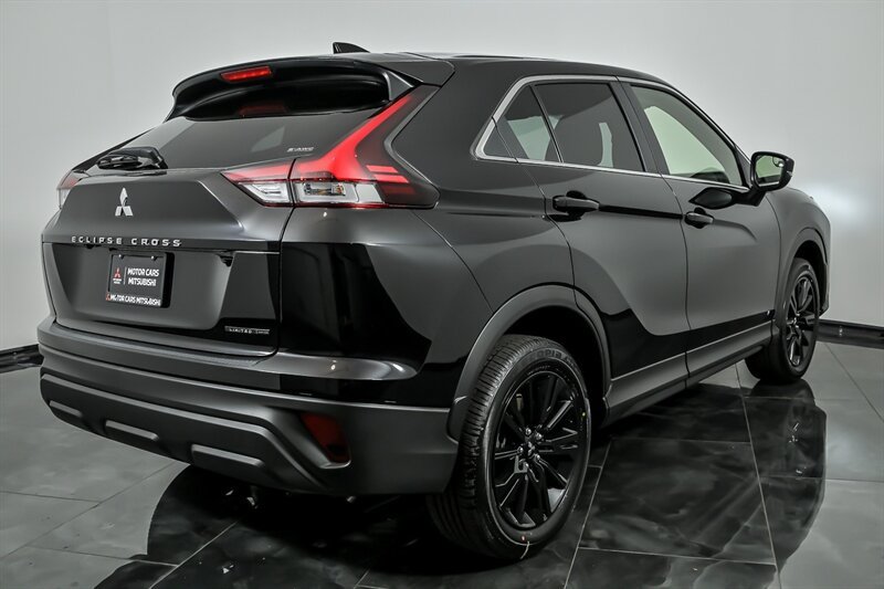New 2026 Mitsubishi Eclipse Cross LE AWD/4WD image 9