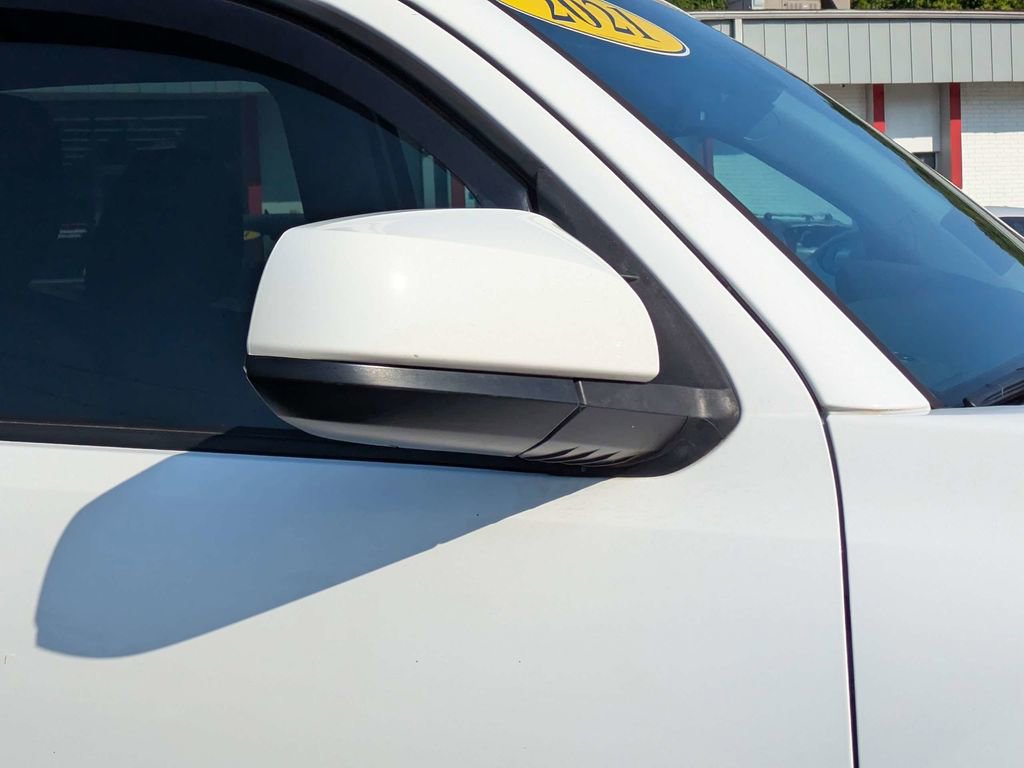 Used 2021 Toyota Tacoma SR5 RWD image 12