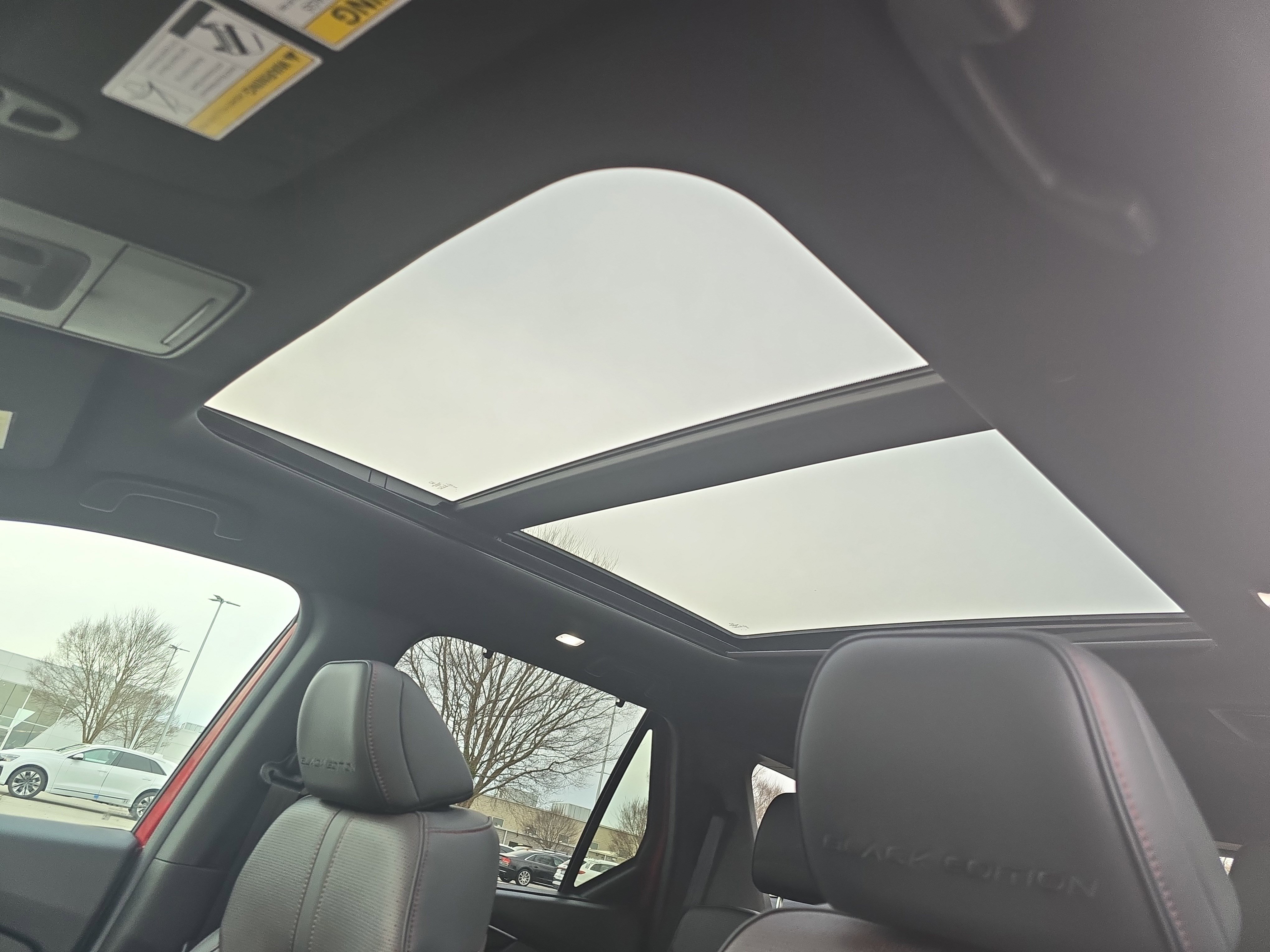 Used 2025 Honda Pilot Black Edition image 26