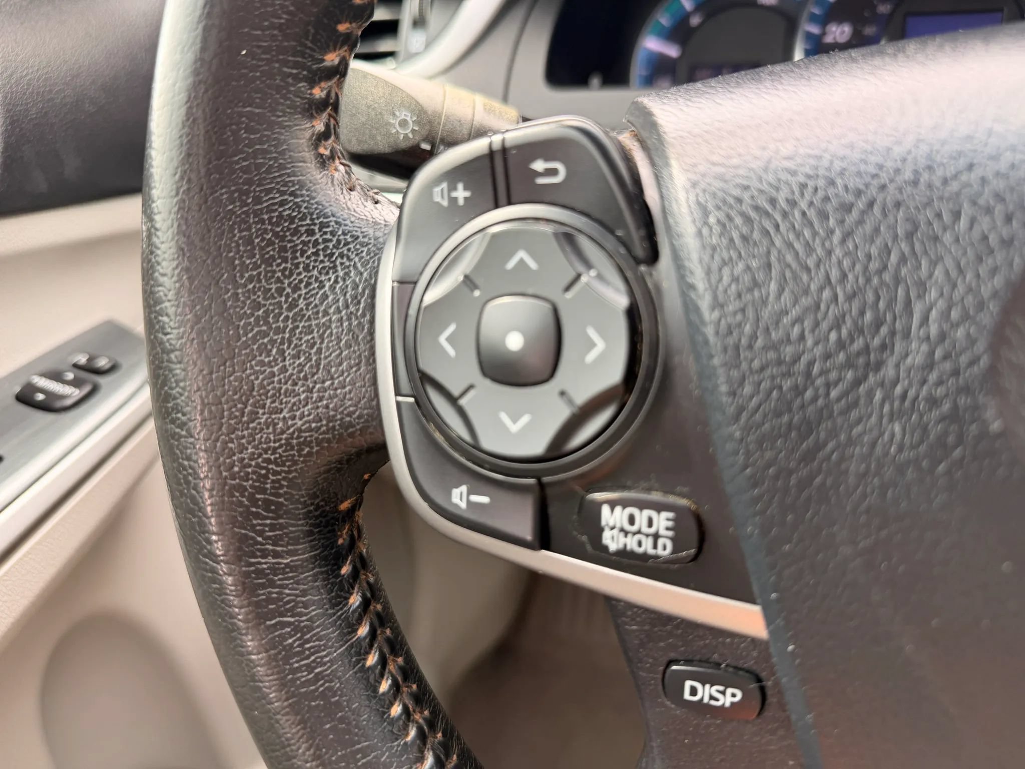 Used 2012 Toyota Camry XLE w/ Convenience Pkg FWD image 34