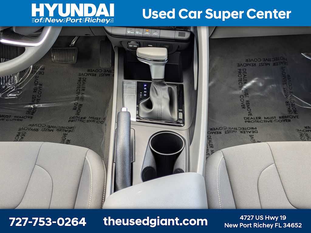 Certified 2024 Hyundai Elantra SEL FWD image 19
