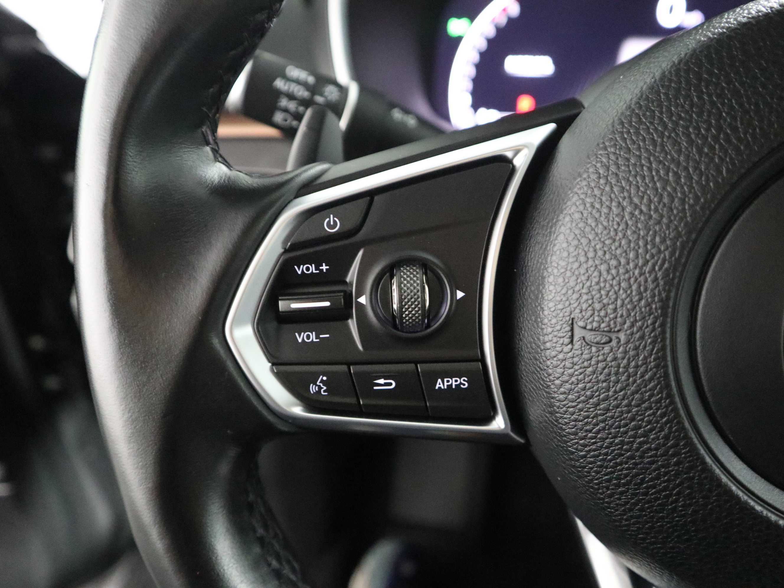 Used 2022 Acura MDX SH-AWD image 28