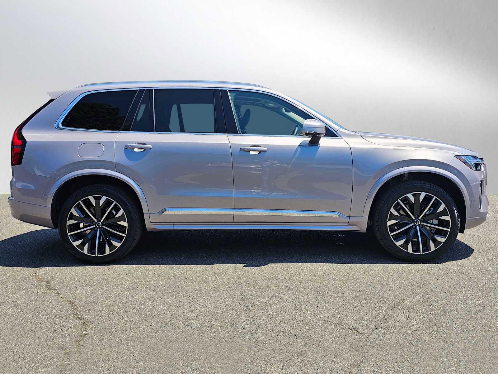 New 2026 Volvo XC90 B5 Plus image 8