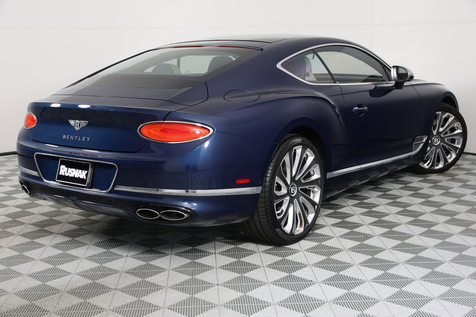 Used 2024 Bentley Continental GT Mulliner AWD/4WD image 9
