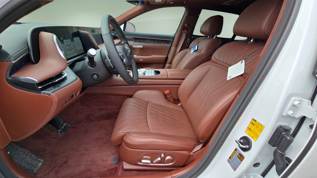 New 2026 Genesis G90 3.5T AWD/4WD image 5