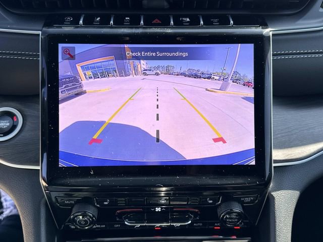 New 2025 Jeep Grand Cherokee Limited RWD image 28