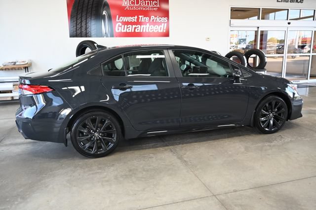 Used 2023 Toyota Corolla SE w/ SE Premium Package FWD image 5