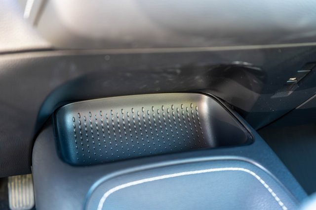 Used 2022 Toyota Corolla SE w/ SE Preferred Package image 31