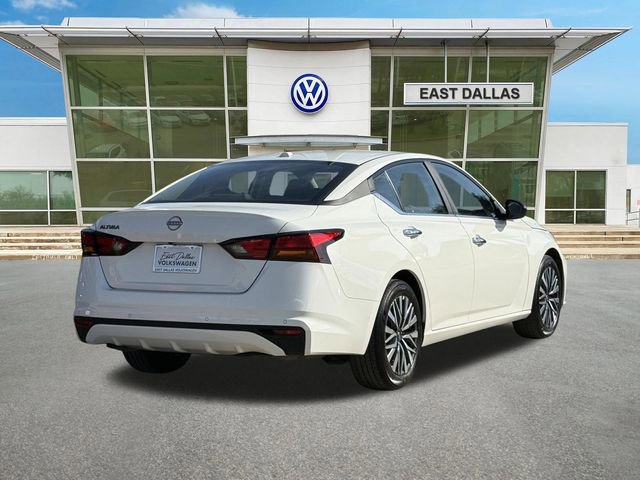 Used 2025 Nissan Altima 2.5 SV image 3