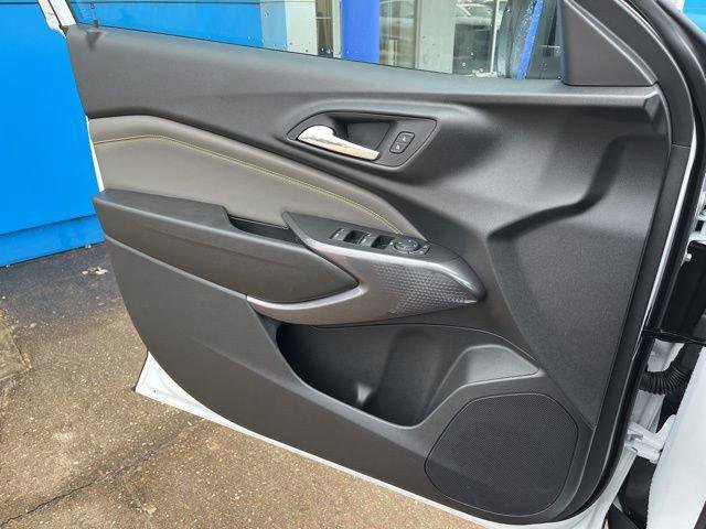 New 2026 Chevrolet Trax ACTIV w/ Driver Confidence Package image 17