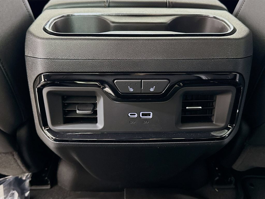 New 2026 GMC Sierra 2500 AT4 w/ Technology Package AWD/4WD image 14