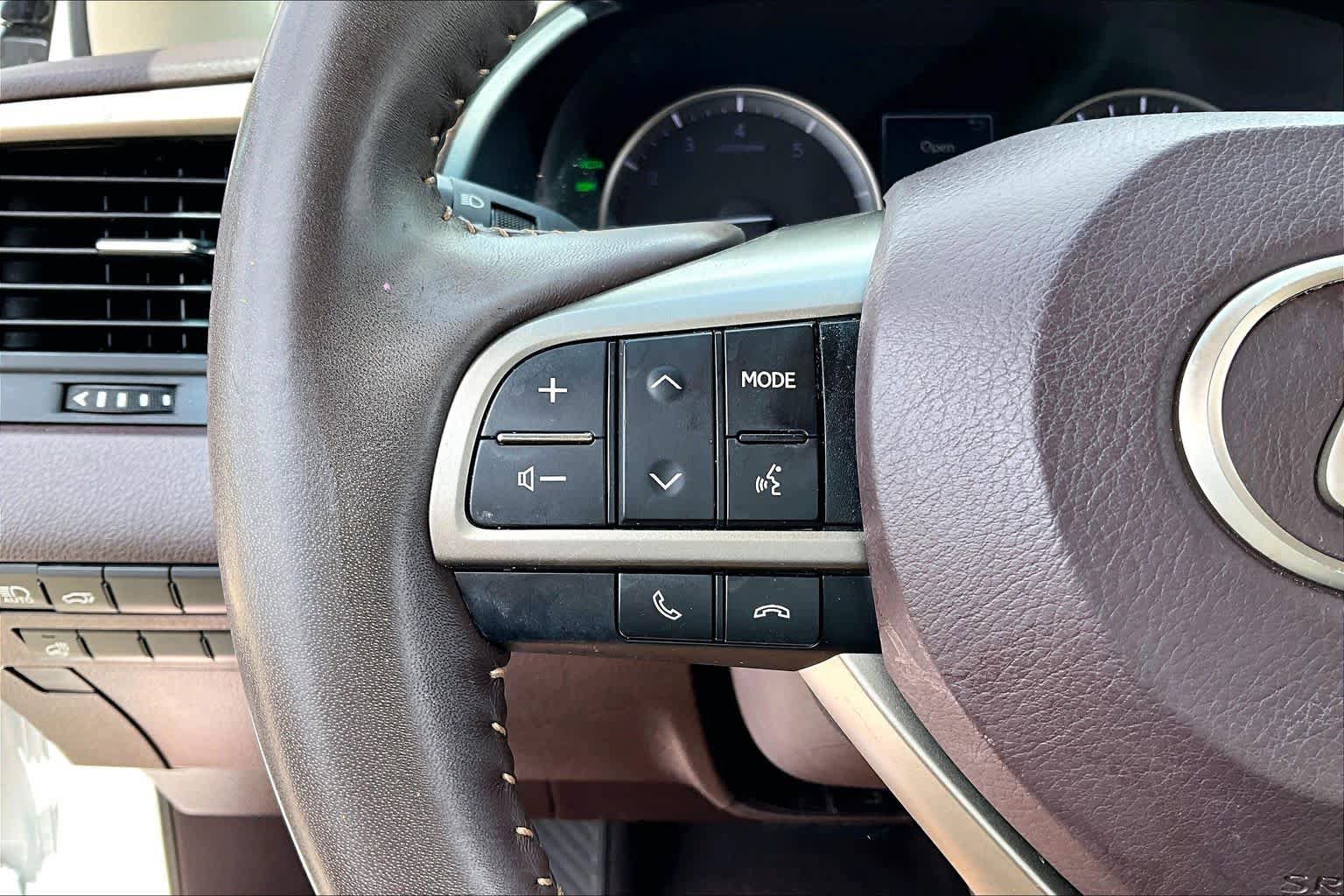 Used 2018 Lexus RX 350 FWD w/ Premium Package image 21