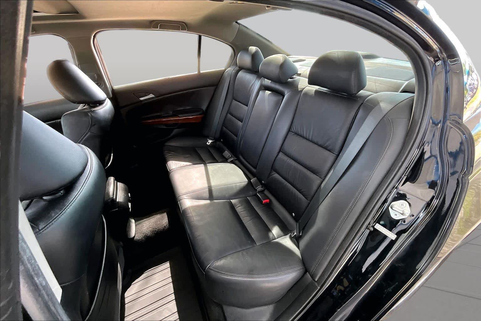 Used 2011 Honda Accord EX-L image 19