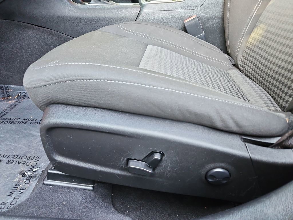 Used 2023 Dodge Charger SXT RWD image 22