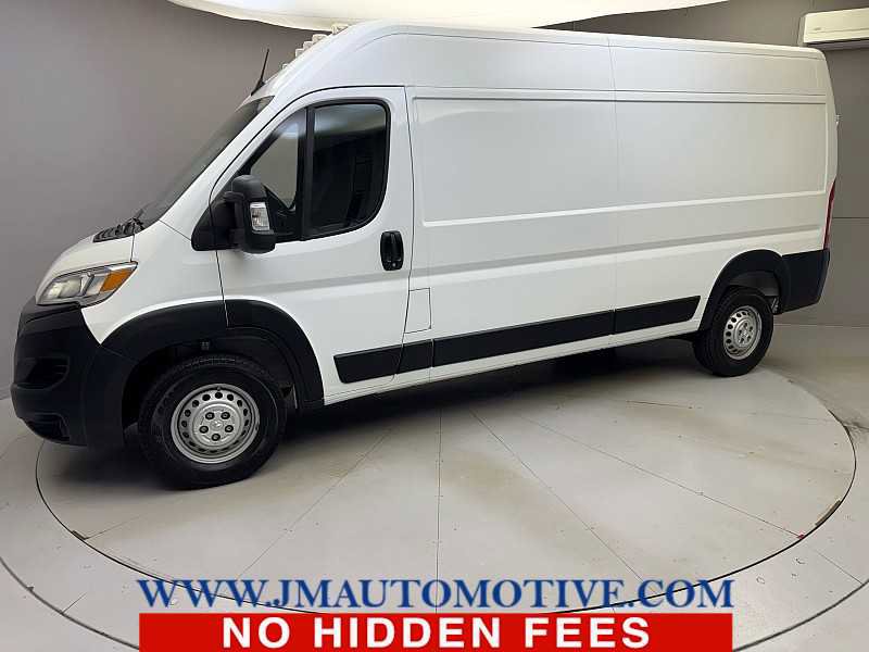 Used 2024 RAM ProMaster 2500 w/ Premium Convenience Group FWD image 1