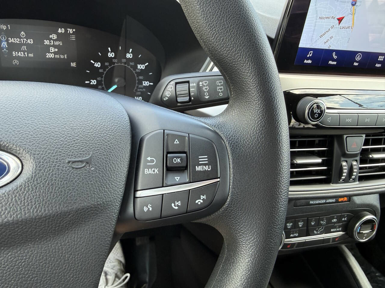 Used 2020 Ford Escape SE image 16