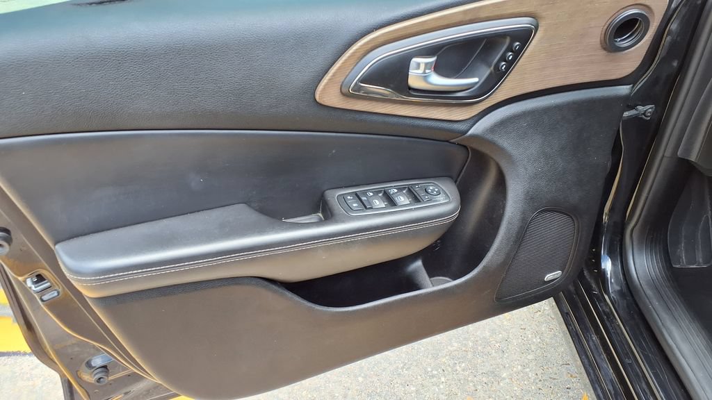 Used 2015 Chrysler 200 C w/ Navigation & Sound Group I FWD image 20