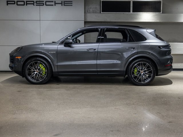 New 2026 Porsche Cayenne E-Hybrid image 2