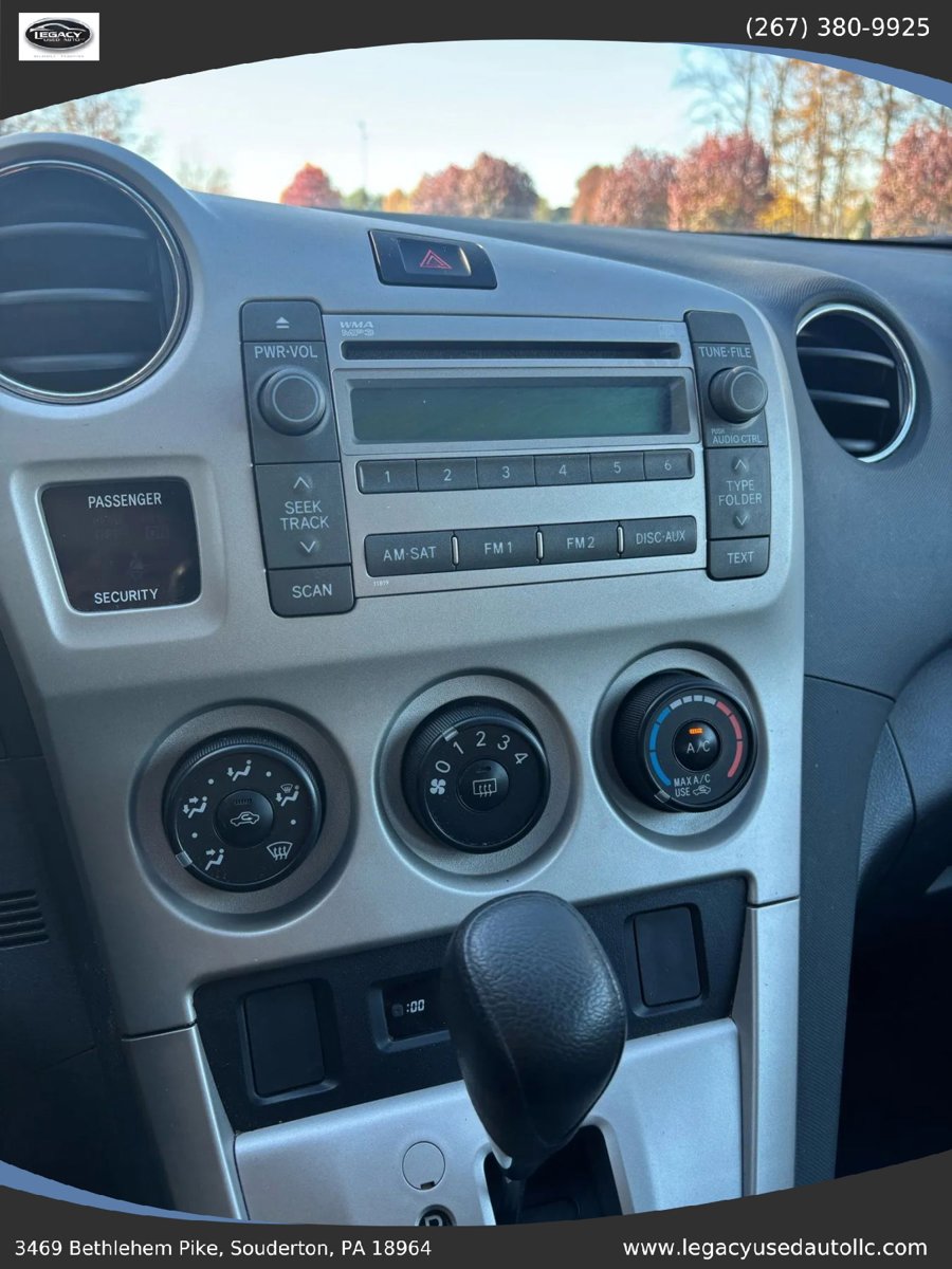 Used 2010 Toyota Matrix image 23