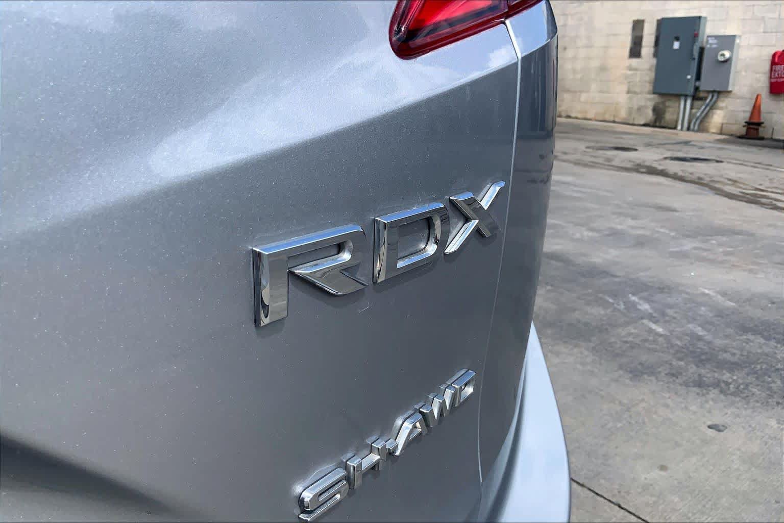 Used 2024 Acura RDX SH-AWD image 9
