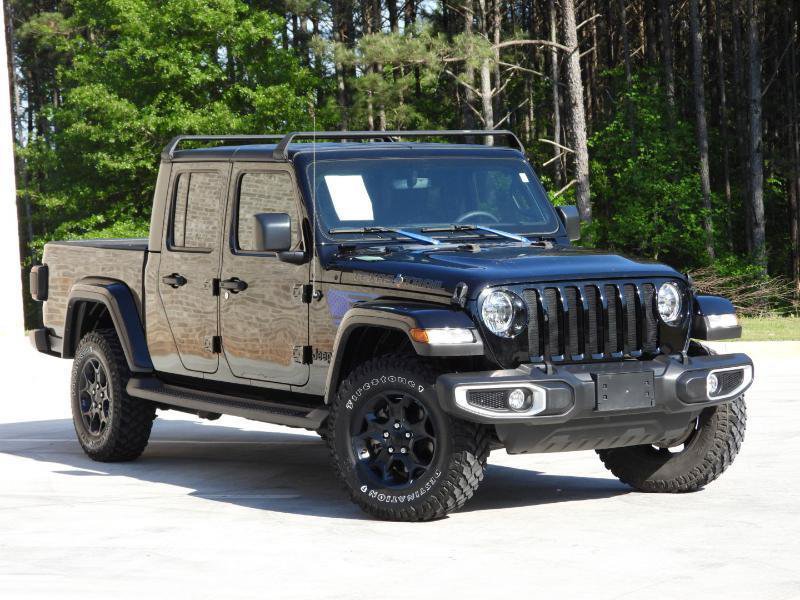Used 2023 Jeep Gladiator Willys AWD/4WD image 13
