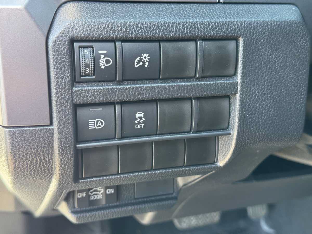 Used 2026 Toyota Tacoma SR5 RWD image 29