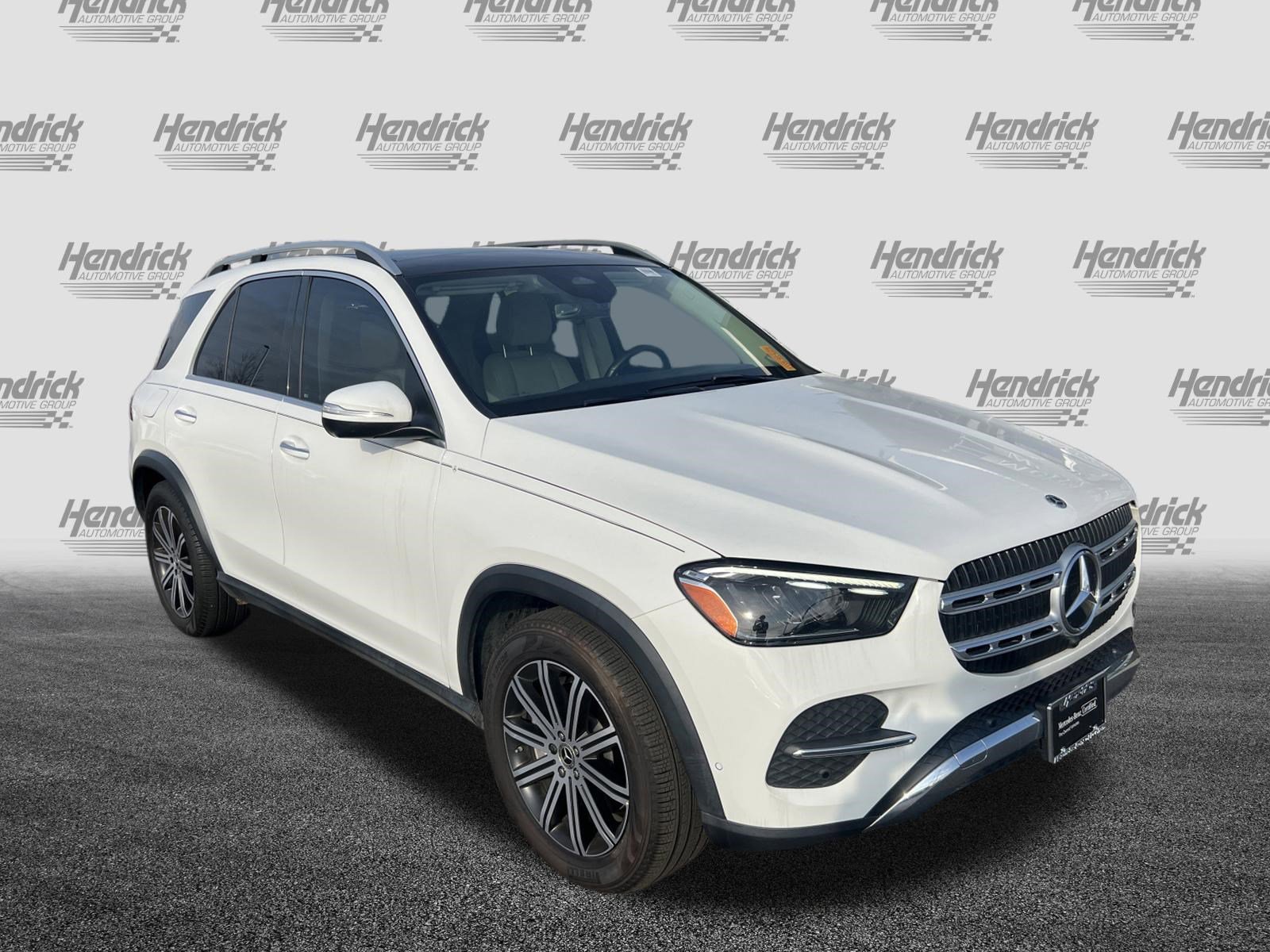 Certified 2024 Mercedes-Benz GLE 450 4MATIC image 2