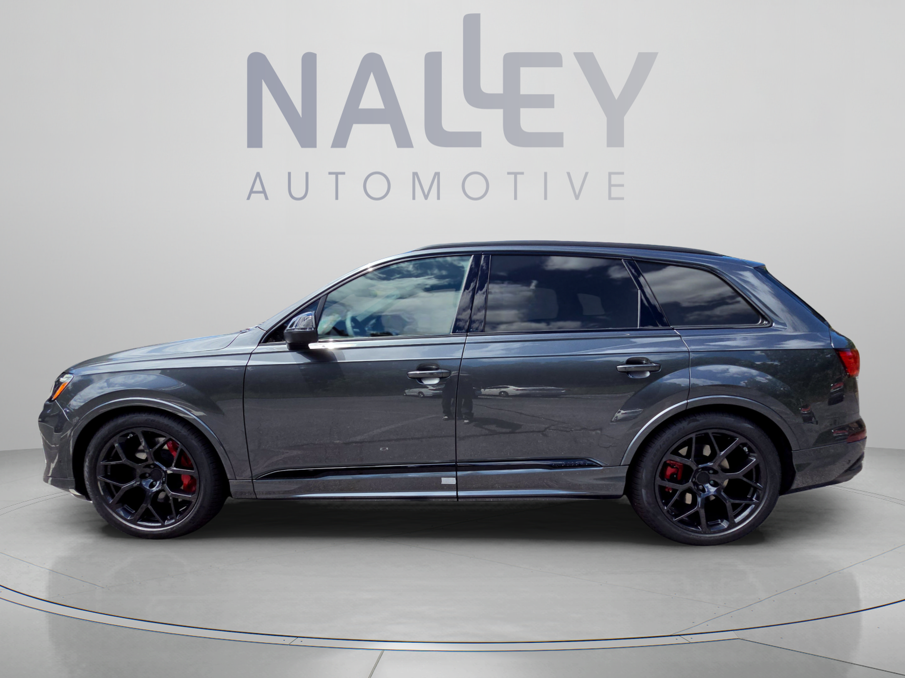 New 2026 Audi SQ7 Prestige AWD/4WD image 2