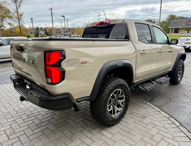 Used 2024 Chevrolet Colorado ZR2 w/ ZR2 Convenience Package III image 10