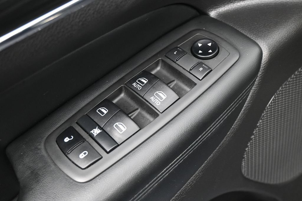 Used 2021 Jeep Grand Cherokee Limited RWD image 14