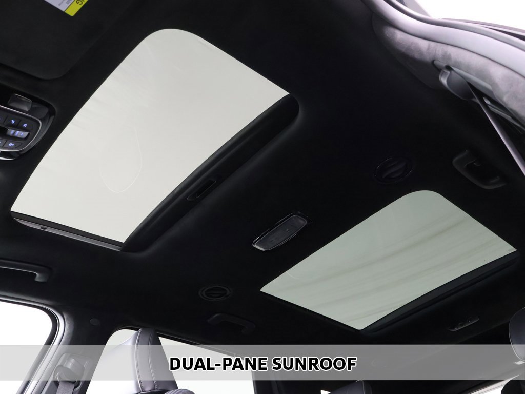 Used 2025 Hyundai Palisade Calligraphy image 3