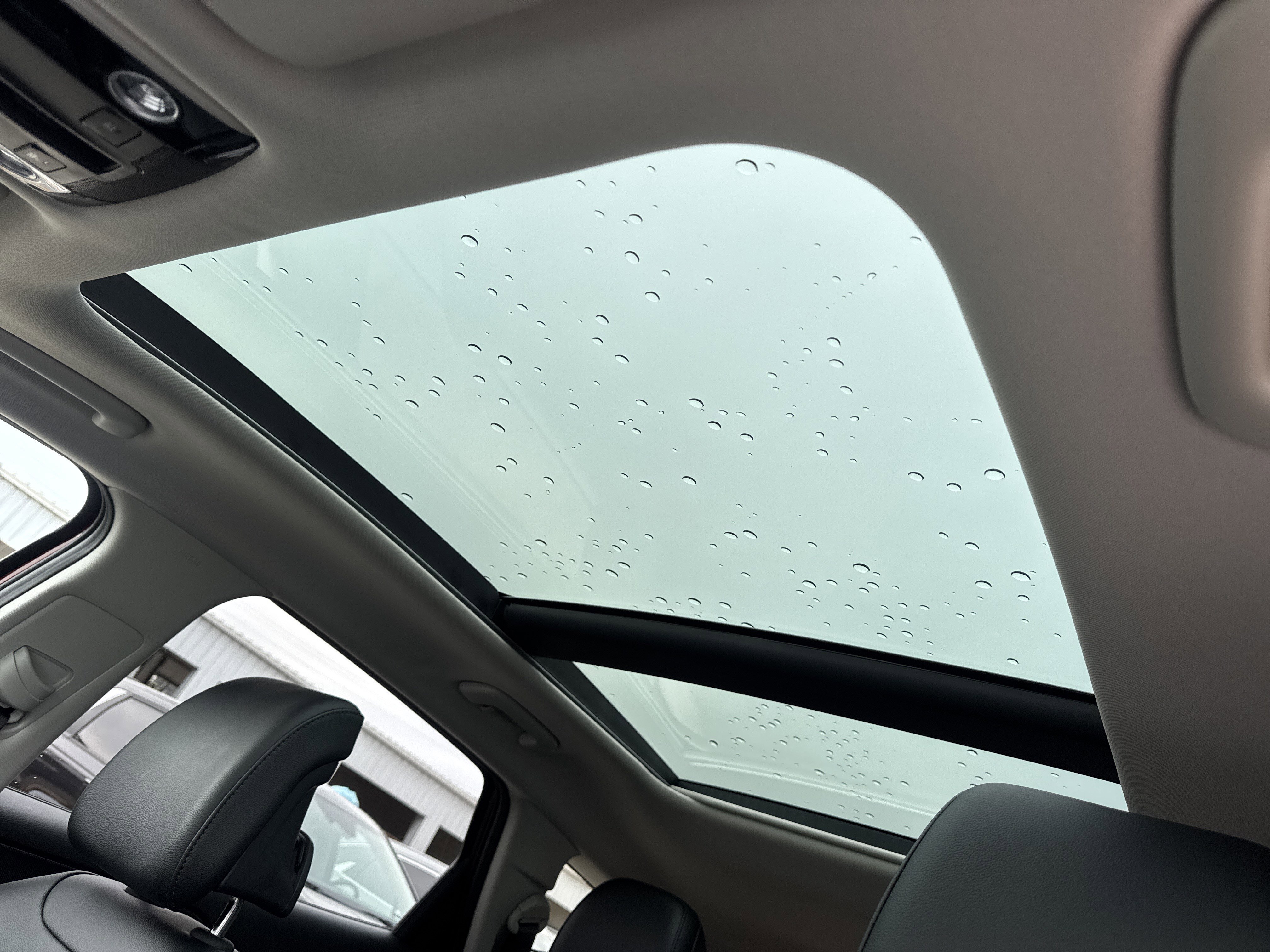 Certified 2025 Kia Sportage SX image 32